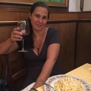 Meet your Posher, Stefanie